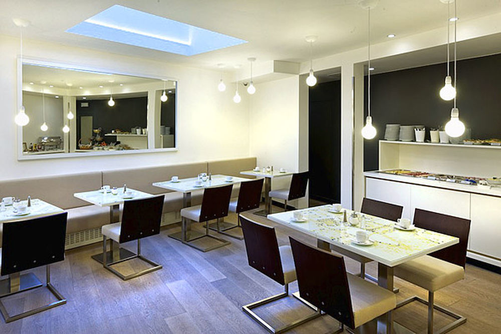 Pure White Hotel Prag